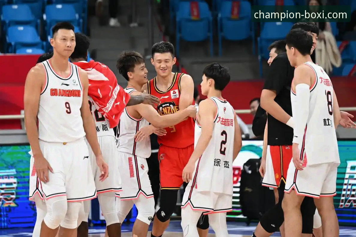 上海男篮豪取12连胜巩固榜首，博喜体育平台深度解析团队篮球新范式